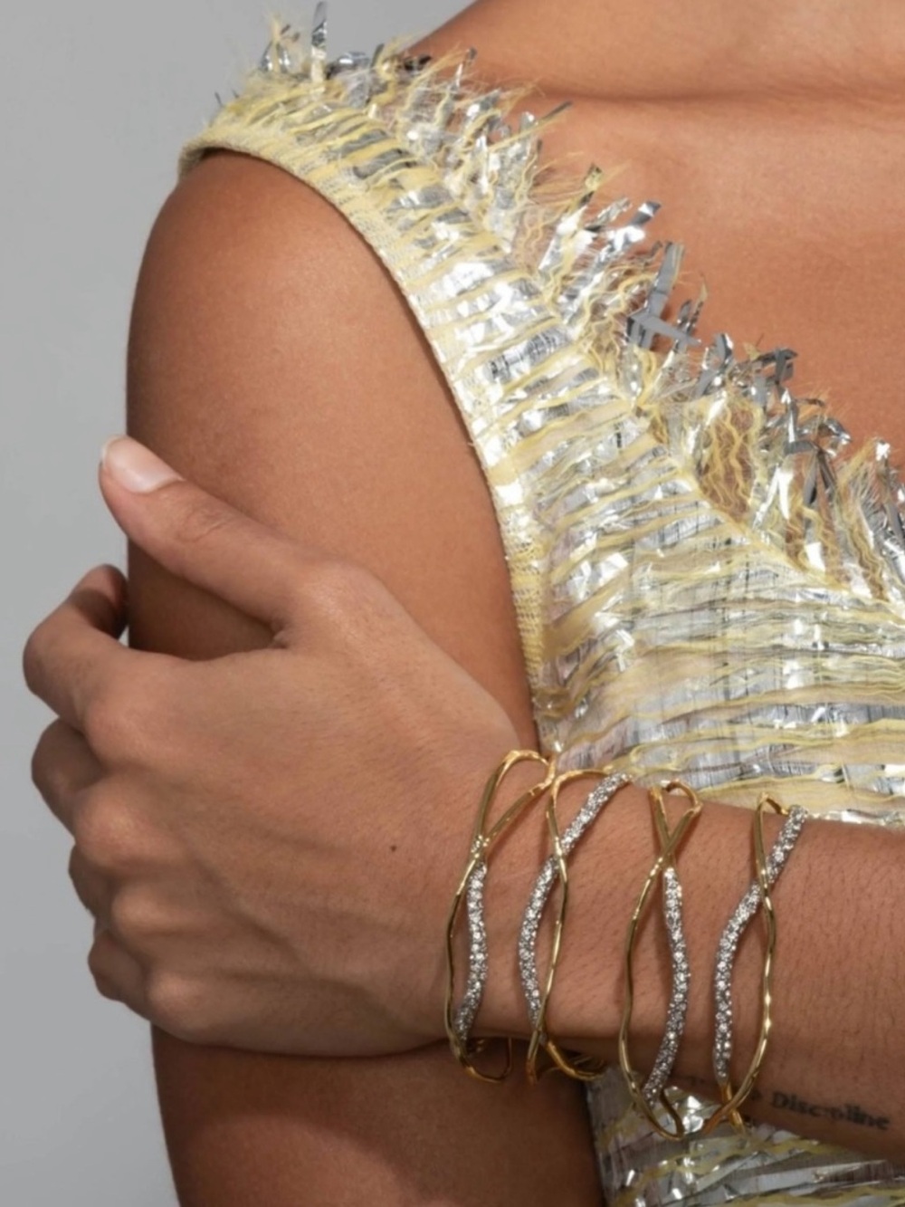 Alexis Bittar Solanales Gold Crystal Intertwined
Cuff Bracelet - Picture 4 of 9